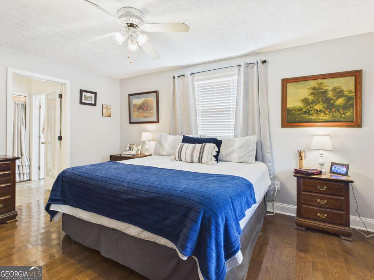 228 Hickory Point Buckhead, GA 30625 - Photo 10 of 34