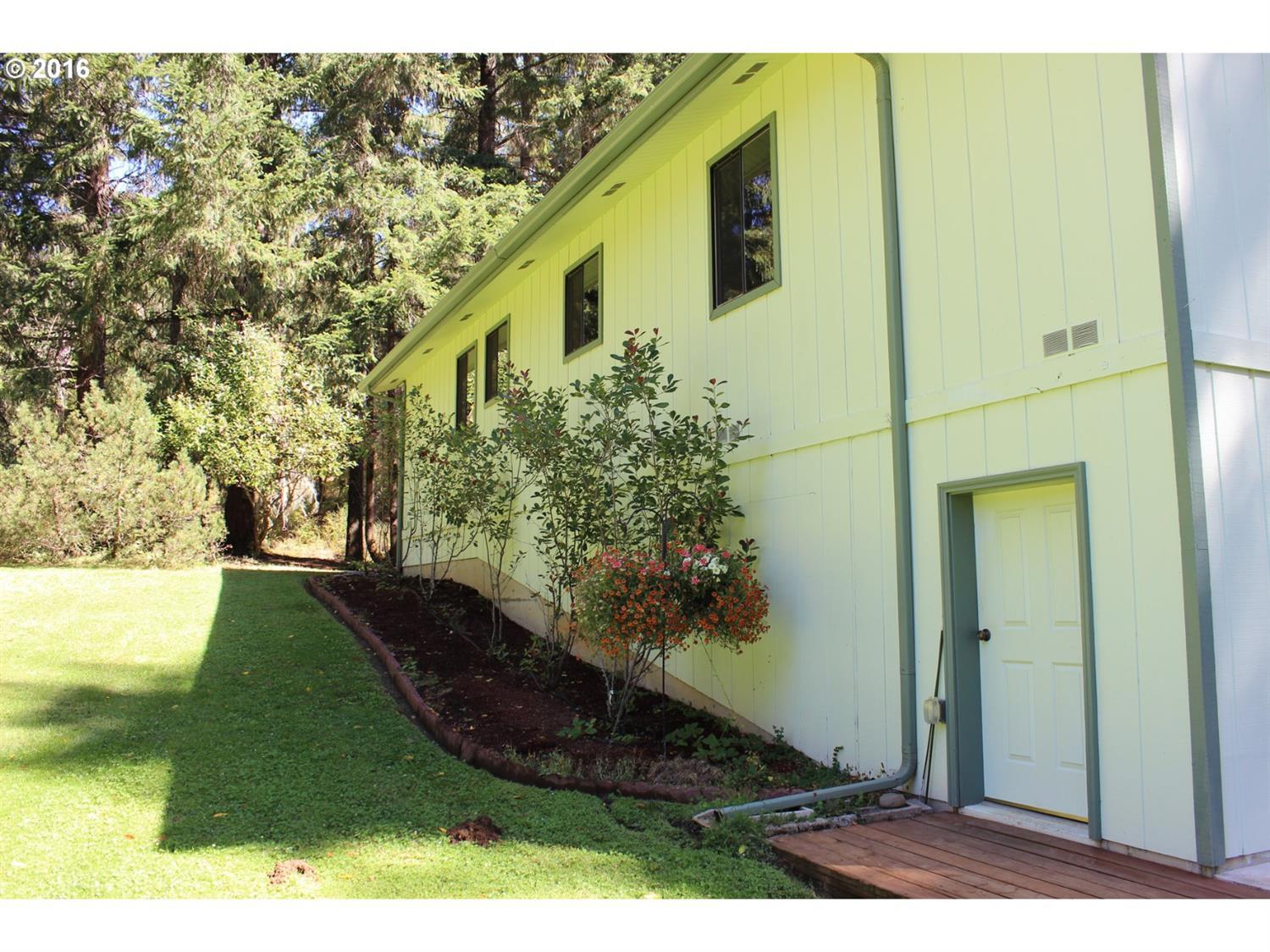 8012 Tyee Road Umpqua, OR 97486 - Photo 13 of 21 Additional Photo