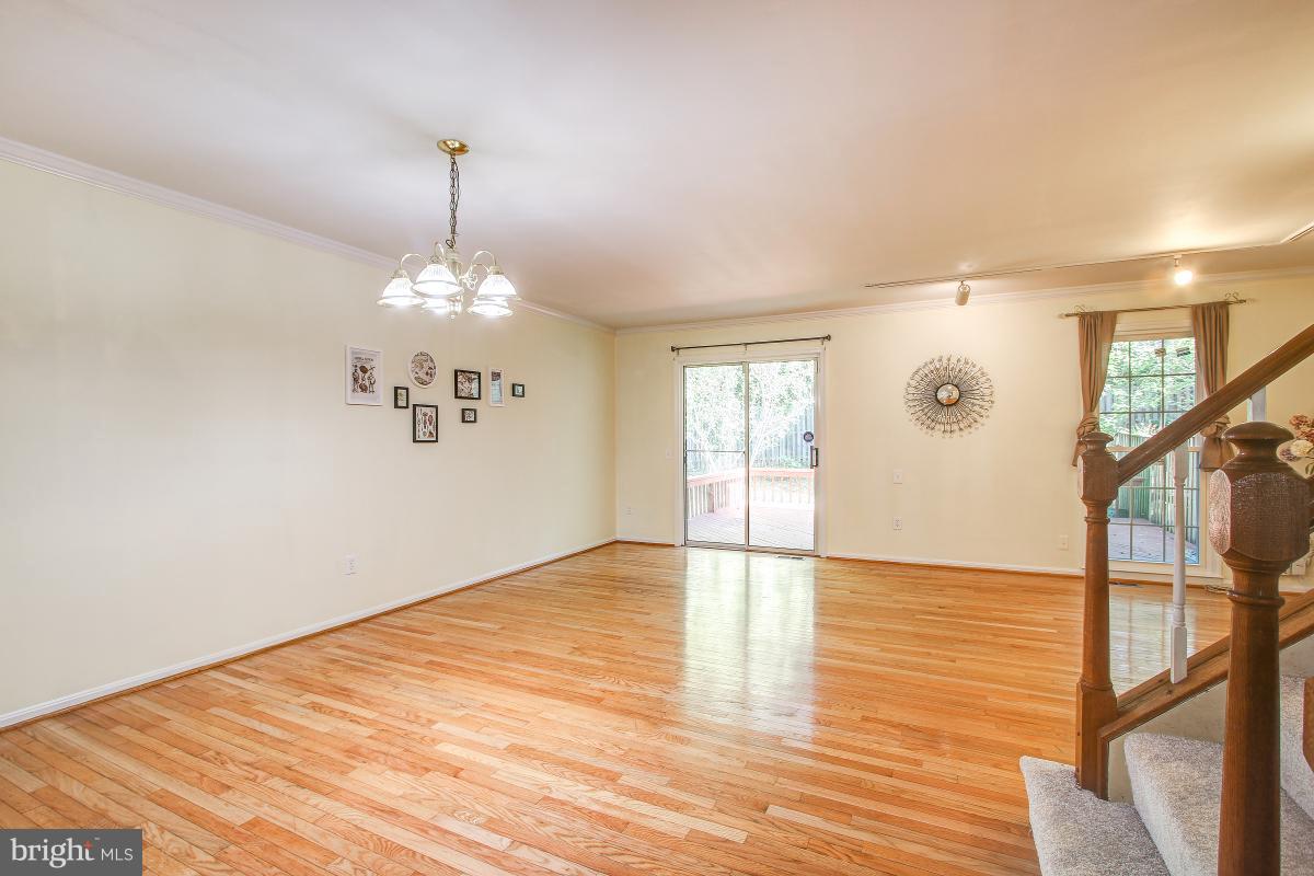 12745 Turquoise Terrace Silver Spring, MD 20904 - Photo 7 of 26 Living Room
