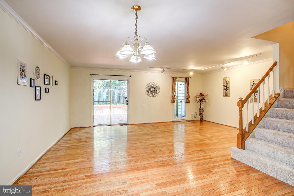 12745 Turquoise Terrace Silver Spring, MD 20904 - Photo 8 of 26 Living Room