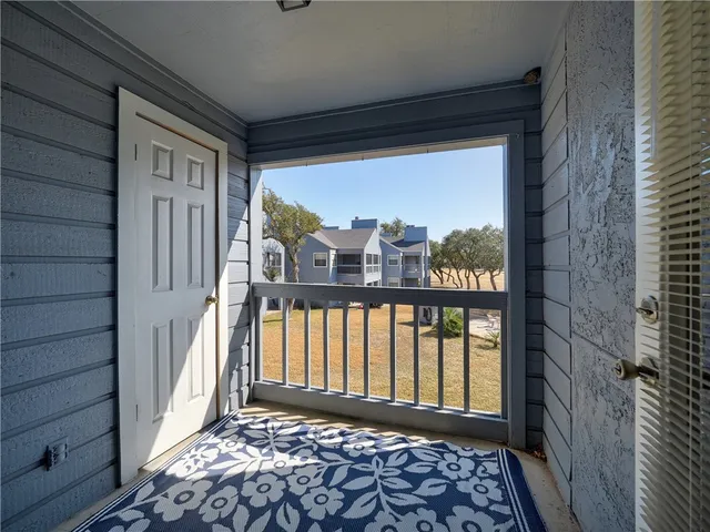 $199,000 | 209 Forest Hills, Unit 125, Rockport, TX 78382