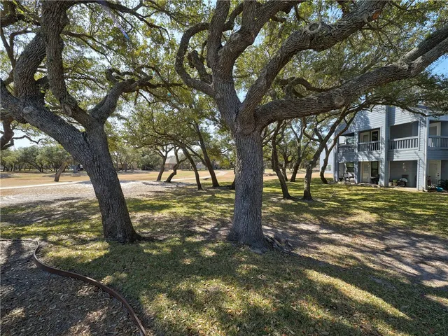 $199,000 | 209 Forest Hills, Unit 125, Rockport, TX 78382