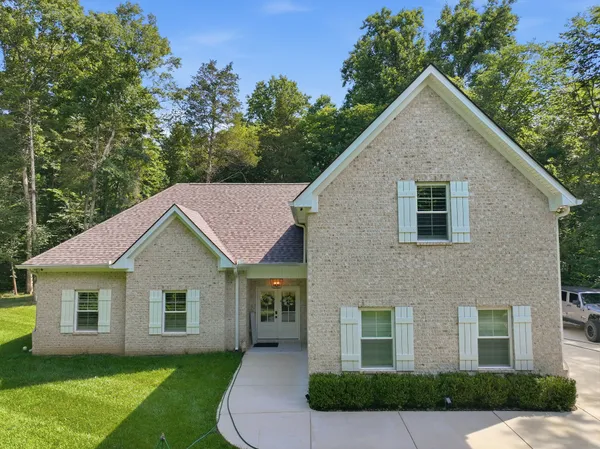 $900,000 | 1304 Summer Station Drive, Chapel Hill, TN 37034