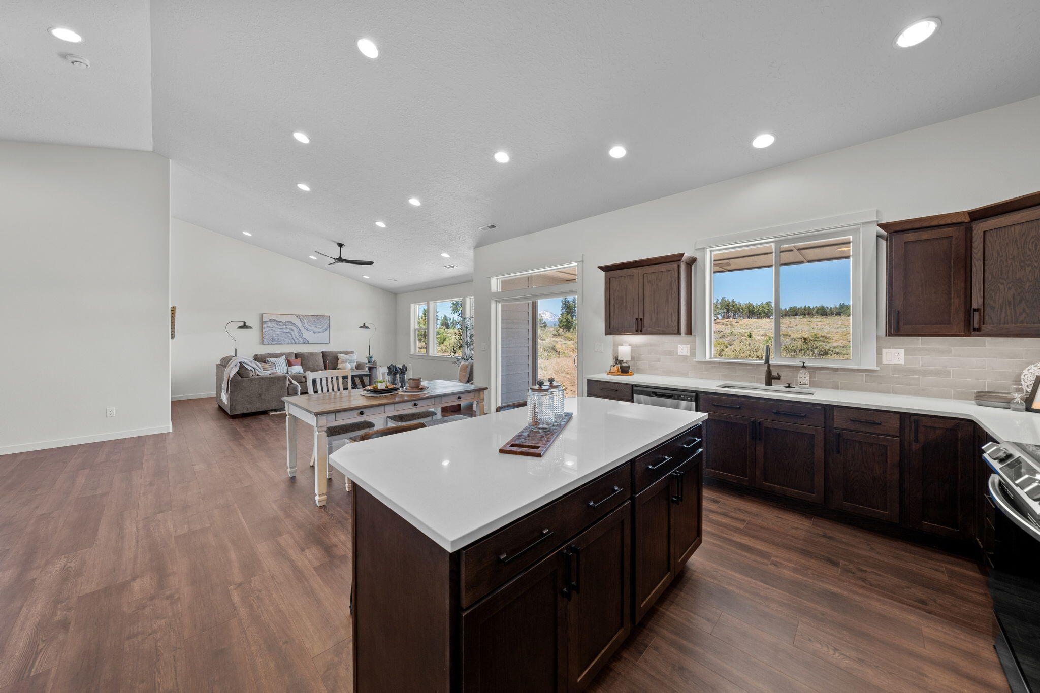 16828 Wilt Road Sisters, OR 97759 - Photo 16 of 84 60-web-or-mls-Riley_Visuals-60