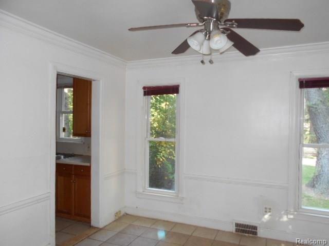 17171 Huntington Road Detroit, MI 48219 - Photo 5 of 18 DSCN1802.JPG