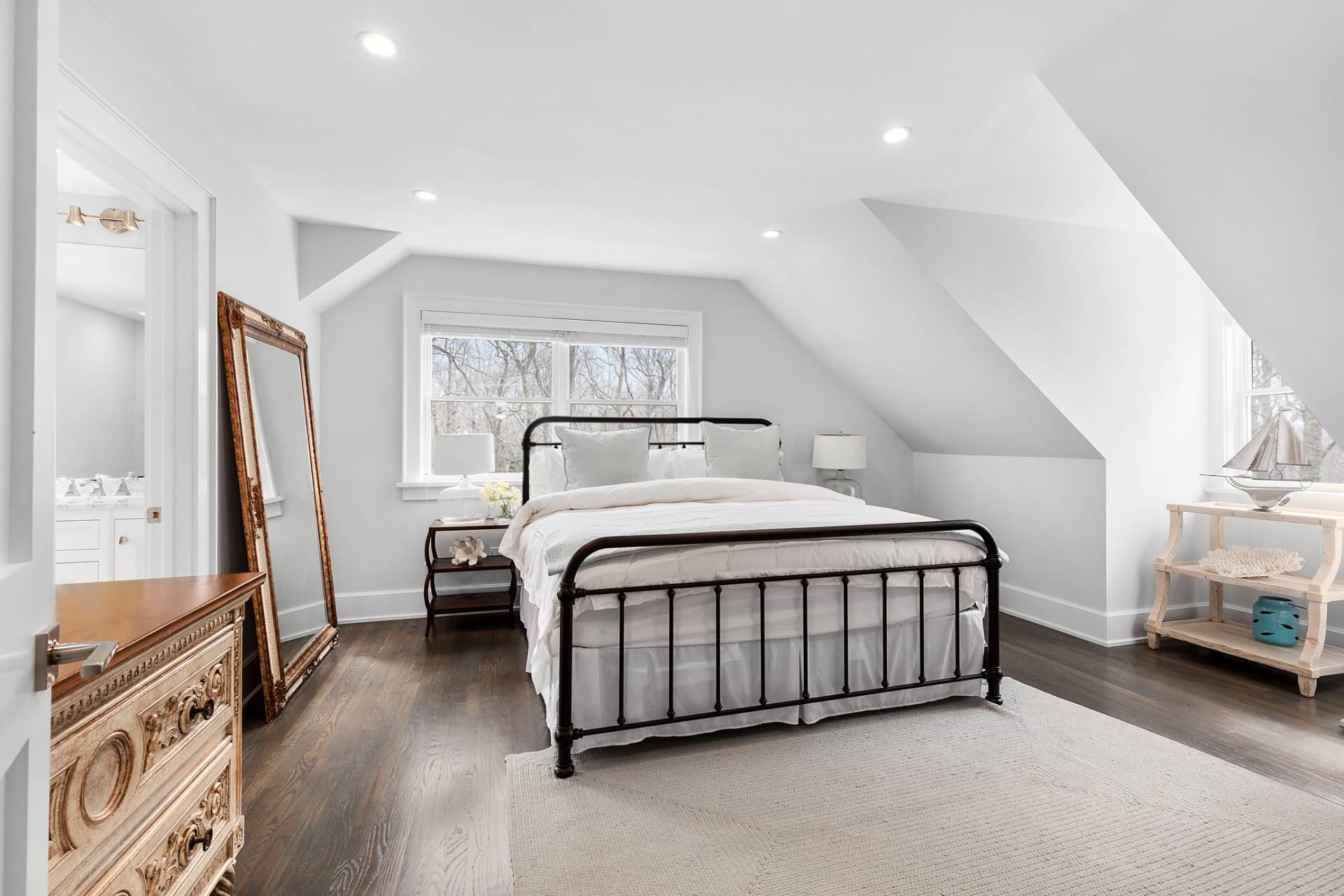 50 Woodland Farm Road Southampton, NY 11968 - Photo 12 of 20