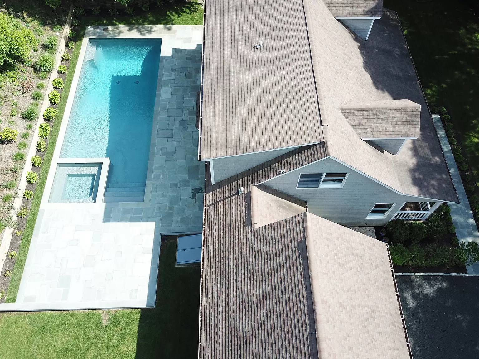 50 Woodland Farm Road Southampton, NY 11968 - Photo 3 of 20