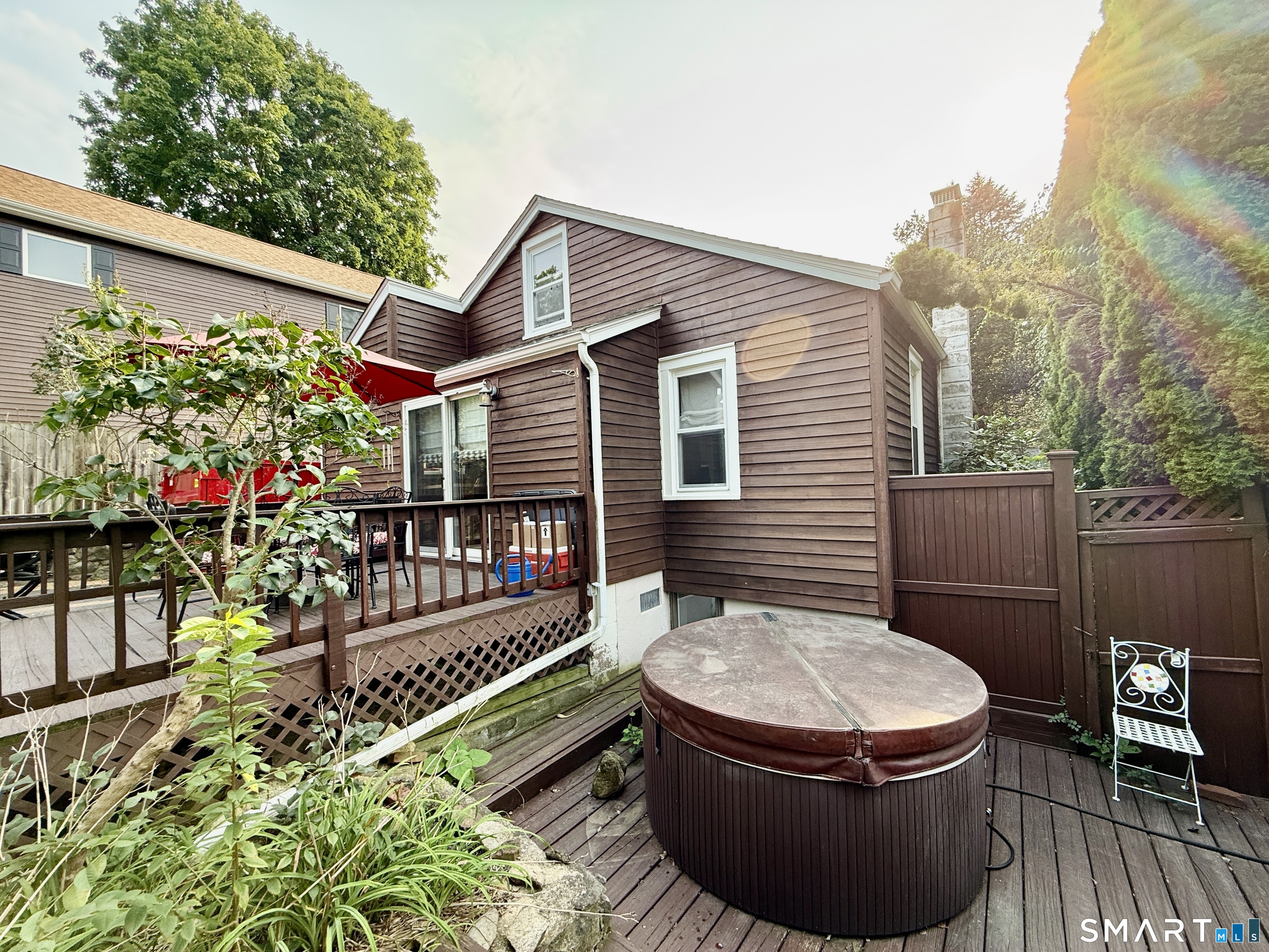 21 Parallel Street Norwalk, CT 06850 - Photo 6 of 39 Gallery Image 6