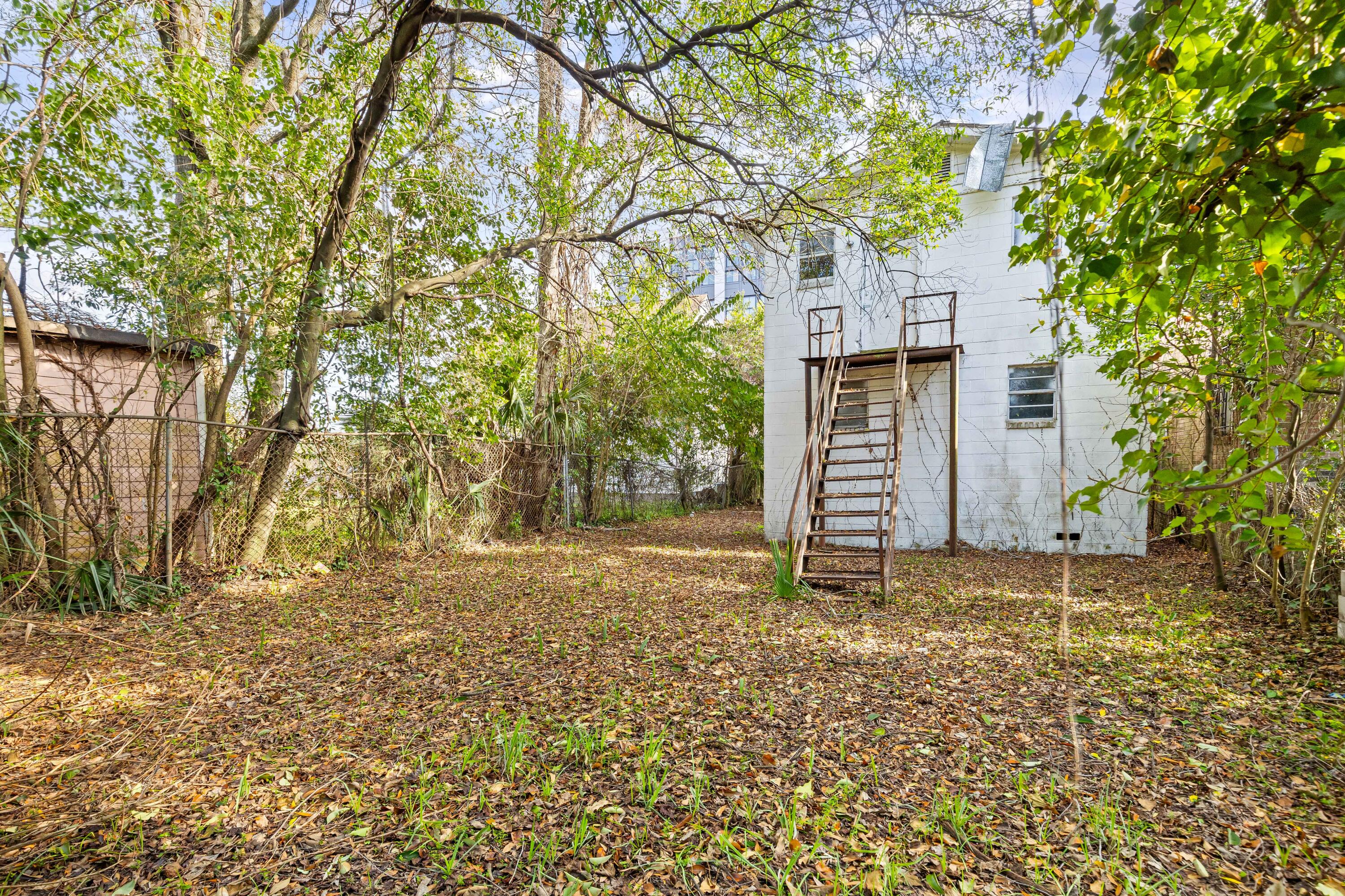 6 Poinsett Street Charleston, SC 29403 - Photo 11 of 20 6-Poinsett-11