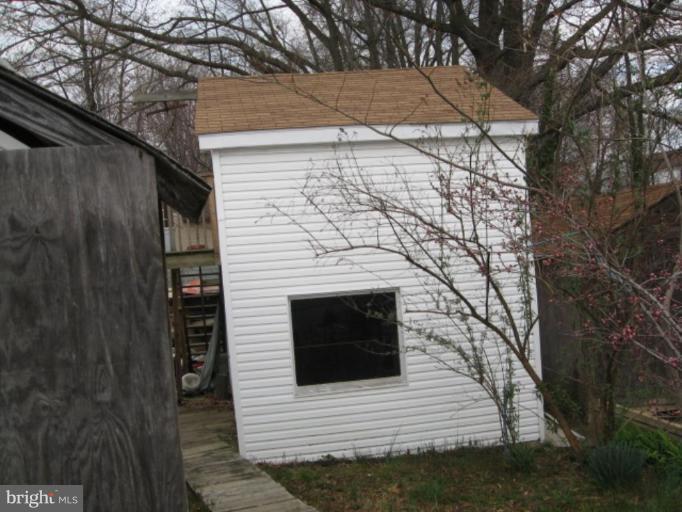 21672 Enterprise Road Lexington Park, MD 20653 - Photo 5 of 8 Two Story Storage