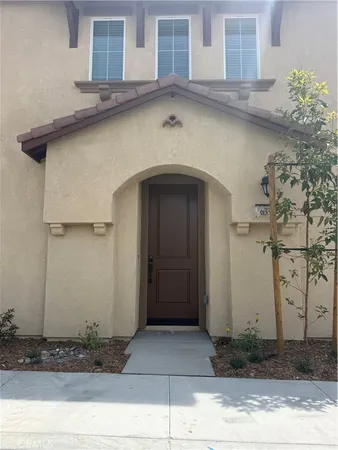 $3,500 | 6331 Sierra Vista Lane, Fontana, CA 92336