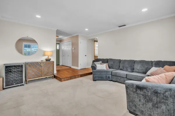 $595,000 | 5220 Lynnadeane Court, Carmichael, CA 95608