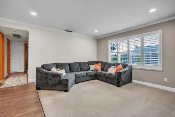 $595,000 | 5220 Lynnadeane Court, Carmichael, CA 95608