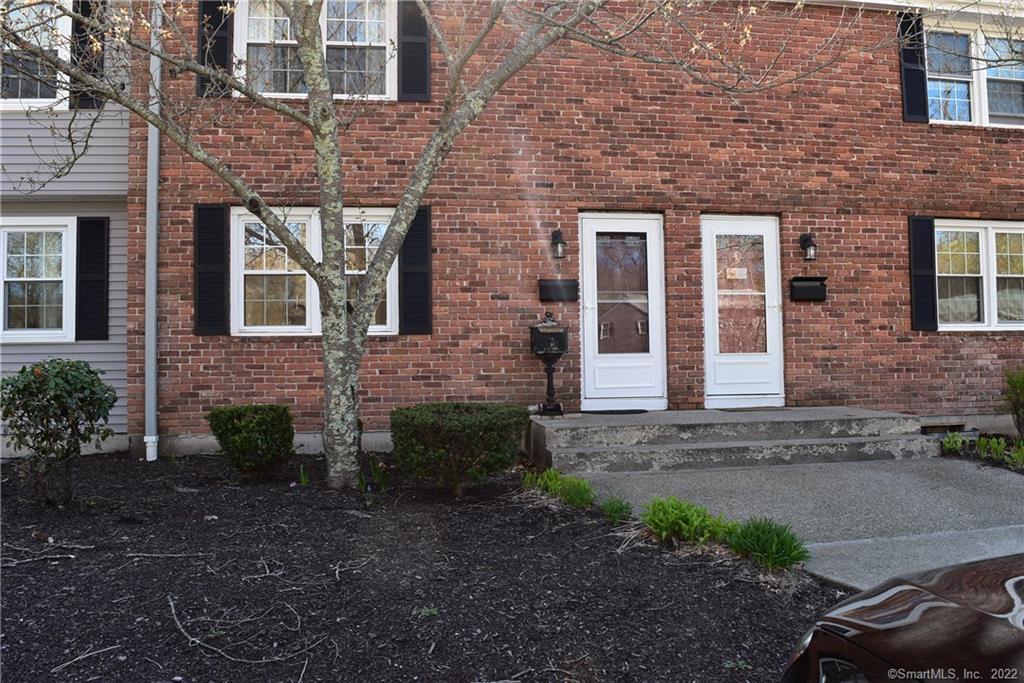 81 East Pattagansett Road, Unit 3 East Lyme, CT 06357 - Photo 1 of 1