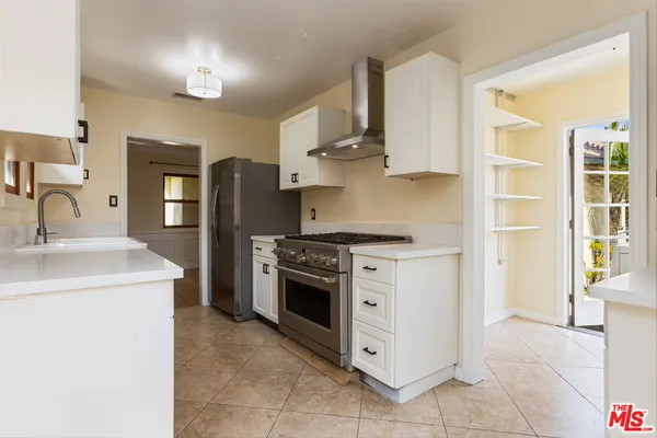 $6,500 | 1974 Preuss Road, Los Angeles, CA 90034