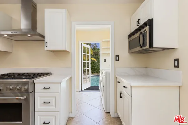 $6,500 | 1974 Preuss Road, Los Angeles, CA 90034