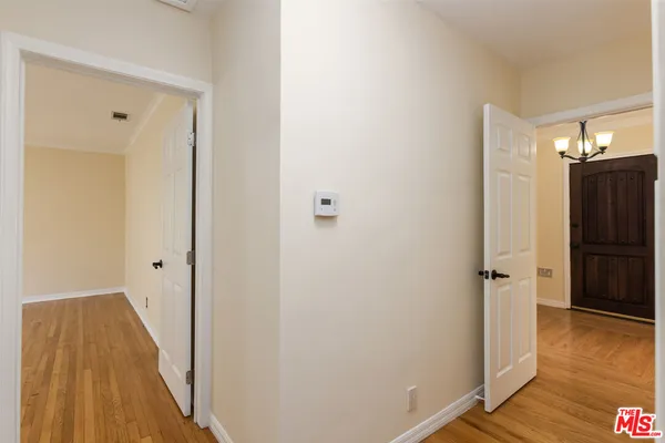 $6,500 | 1974 Preuss Road, Los Angeles, CA 90034