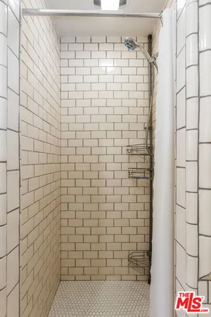 $6,500 | 1974 Preuss Road, Los Angeles, CA 90034