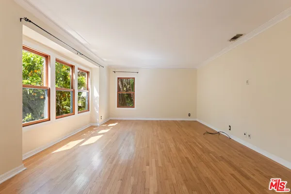 $6,500 | 1974 Preuss Road, Los Angeles, CA 90034