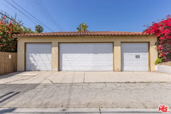 $6,500 | 1974 Preuss Road, Los Angeles, CA 90034
