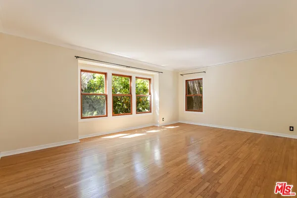 $6,500 | 1974 Preuss Road, Los Angeles, CA 90034