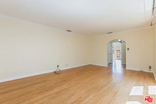 $6,500 | 1974 Preuss Road, Los Angeles, CA 90034