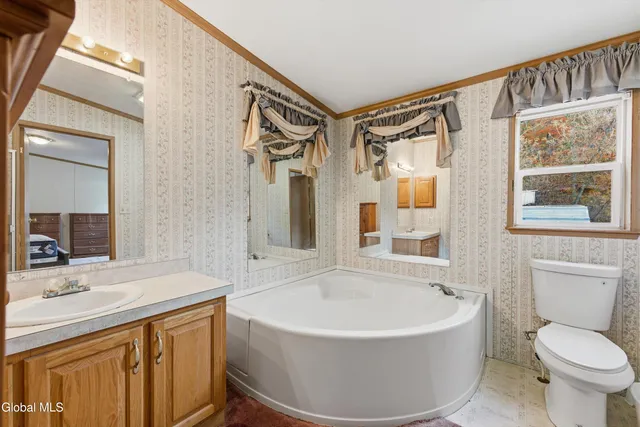 $250,000 | 4 Country Lane, Ticonderoga, NY 12883