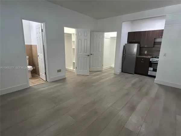 $1,490 | 1007 Pennsylvania Avenue, Unit 14, Miami Beach, FL 33139