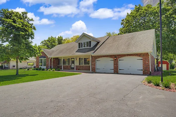 $549,900 | 24364 Volbrecht Road, Crete, IL 60417