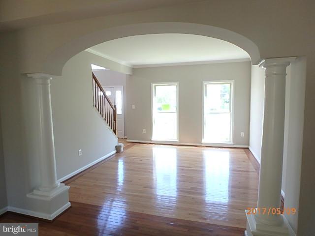 2537 Bear Den Road Frederick, MD 21701 - Photo 9 of 22 Living Room