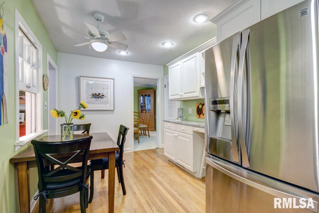 2130 Huntleigh Road Springfield, IL 62704 - Photo 9 of 28