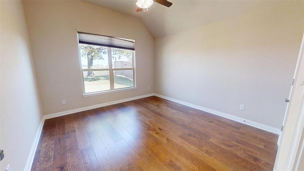 2918 Willow Ridge Circle Granbury, TX 76049 - Photo 23 of 33 Back bedroom