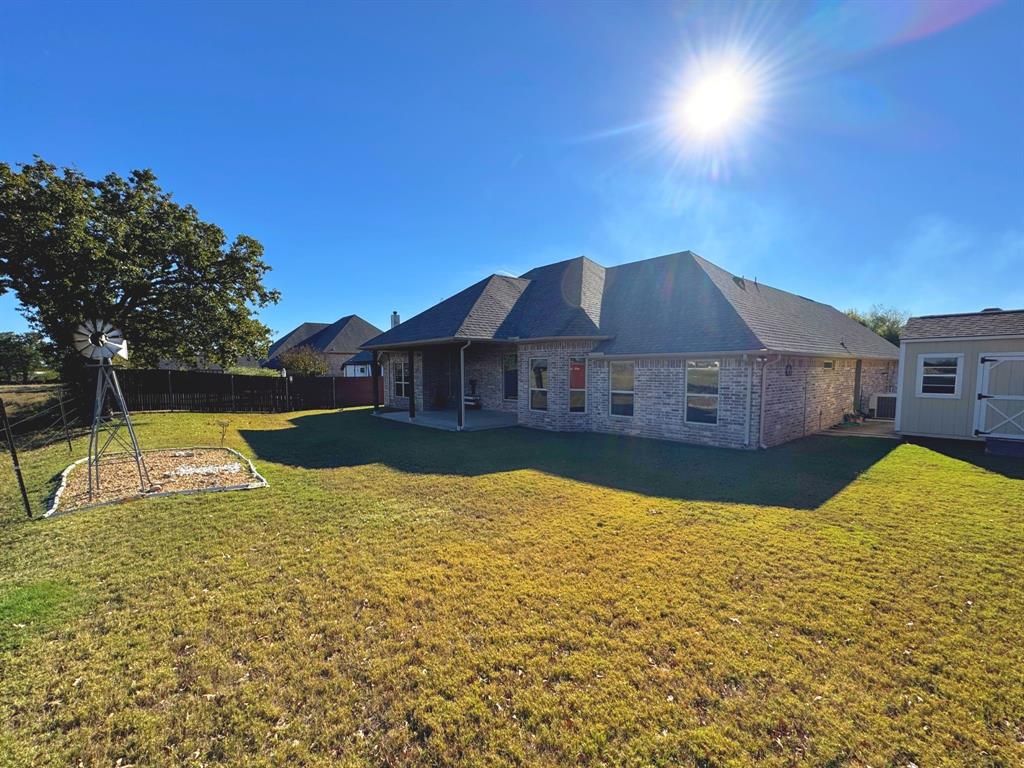 2918 Willow Ridge Circle Granbury, TX 76049 - Photo 26 of 33