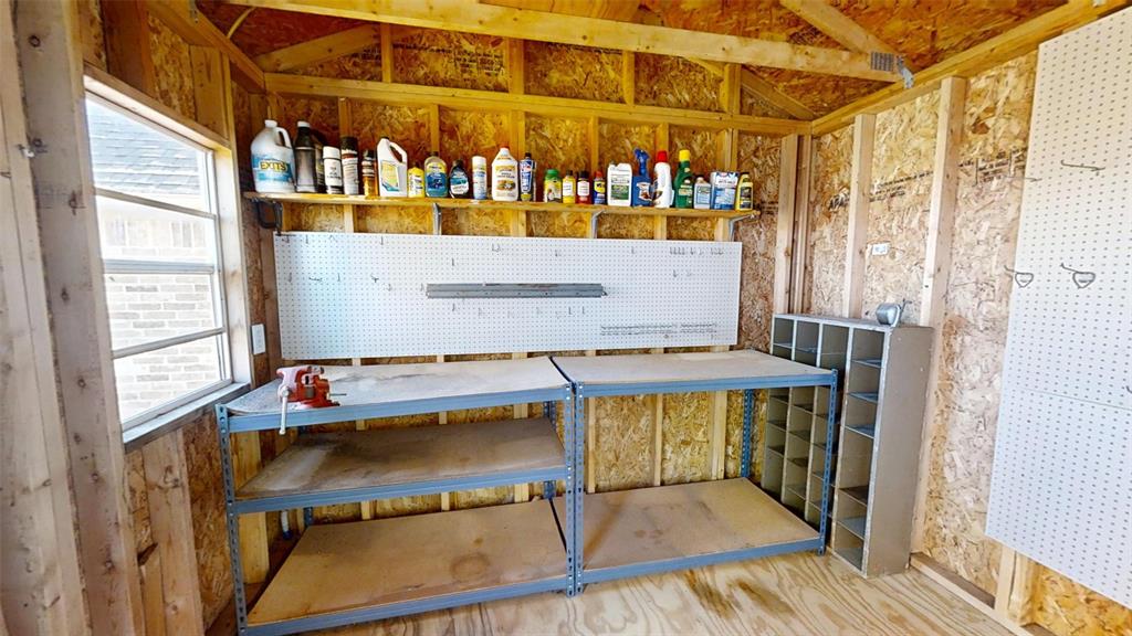 2918 Willow Ridge Circle Granbury, TX 76049 - Photo 31 of 33