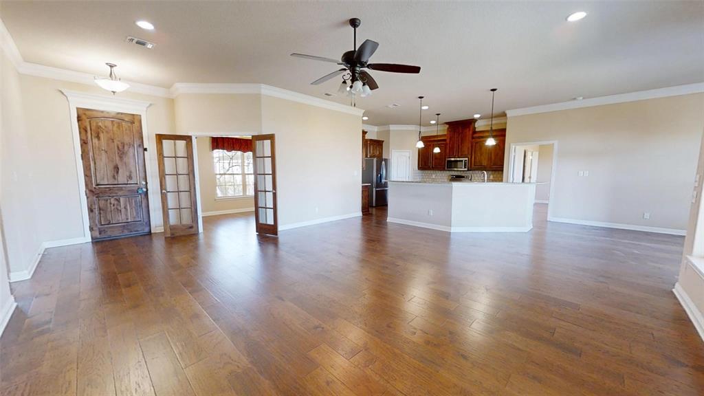 2918 Willow Ridge Circle Granbury, TX 76049 - Photo 7 of 33