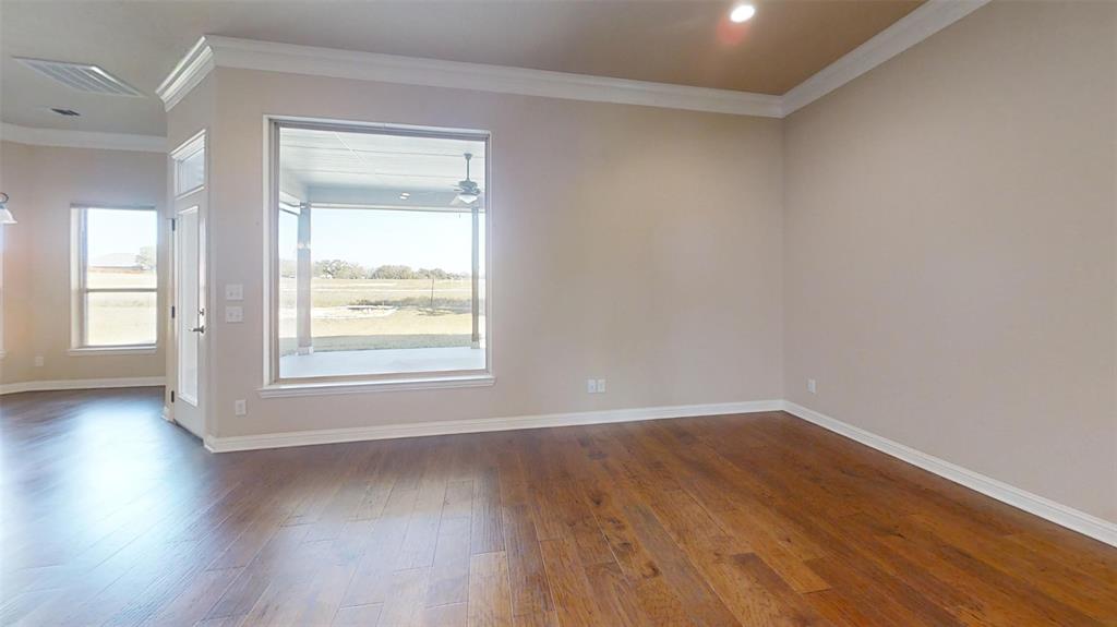 2918 Willow Ridge Circle Granbury, TX 76049 - Photo 8 of 33