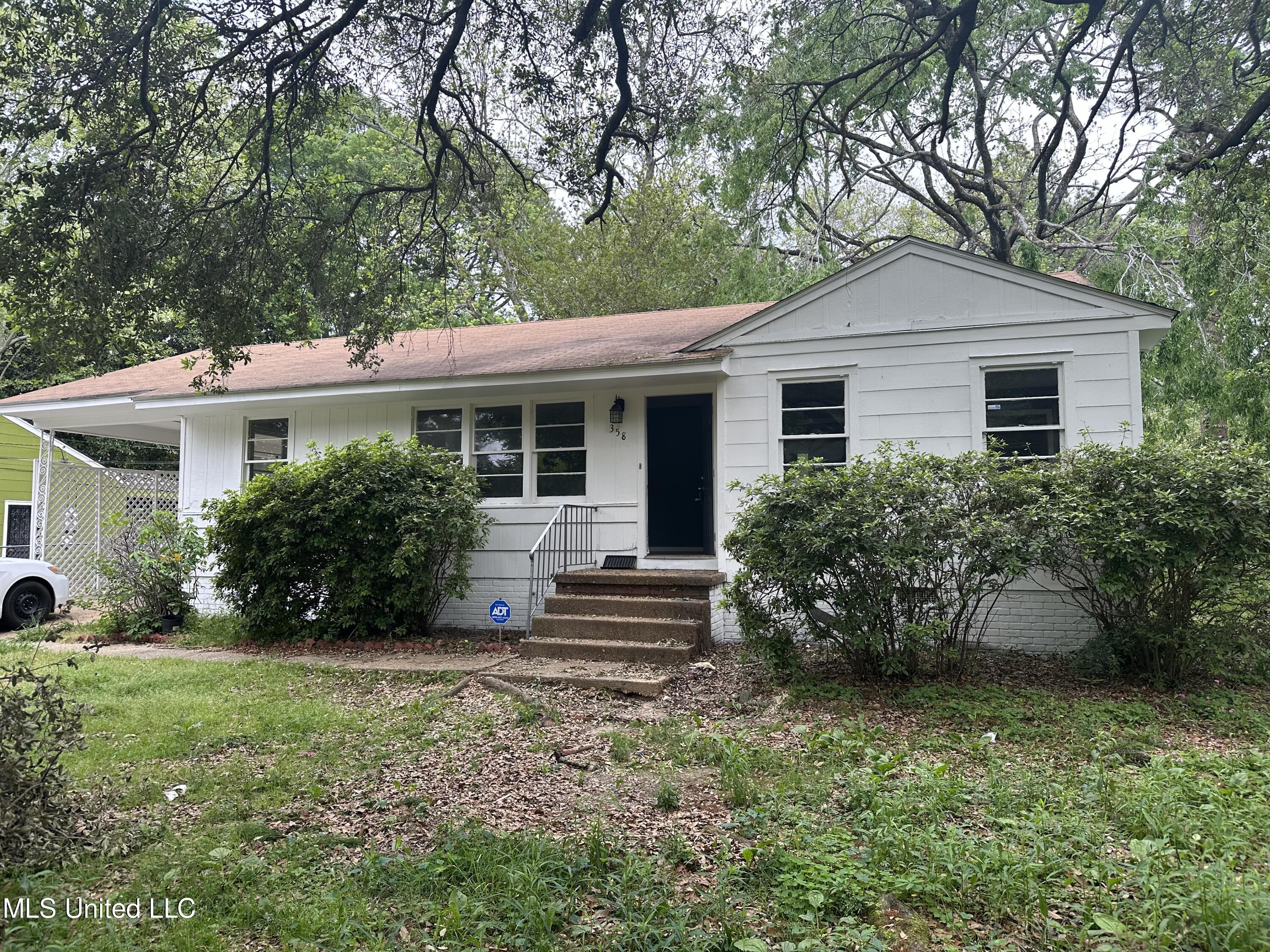 358 Reed Avenue Jackson, MS 39206 - Photo 1 of 35 Front