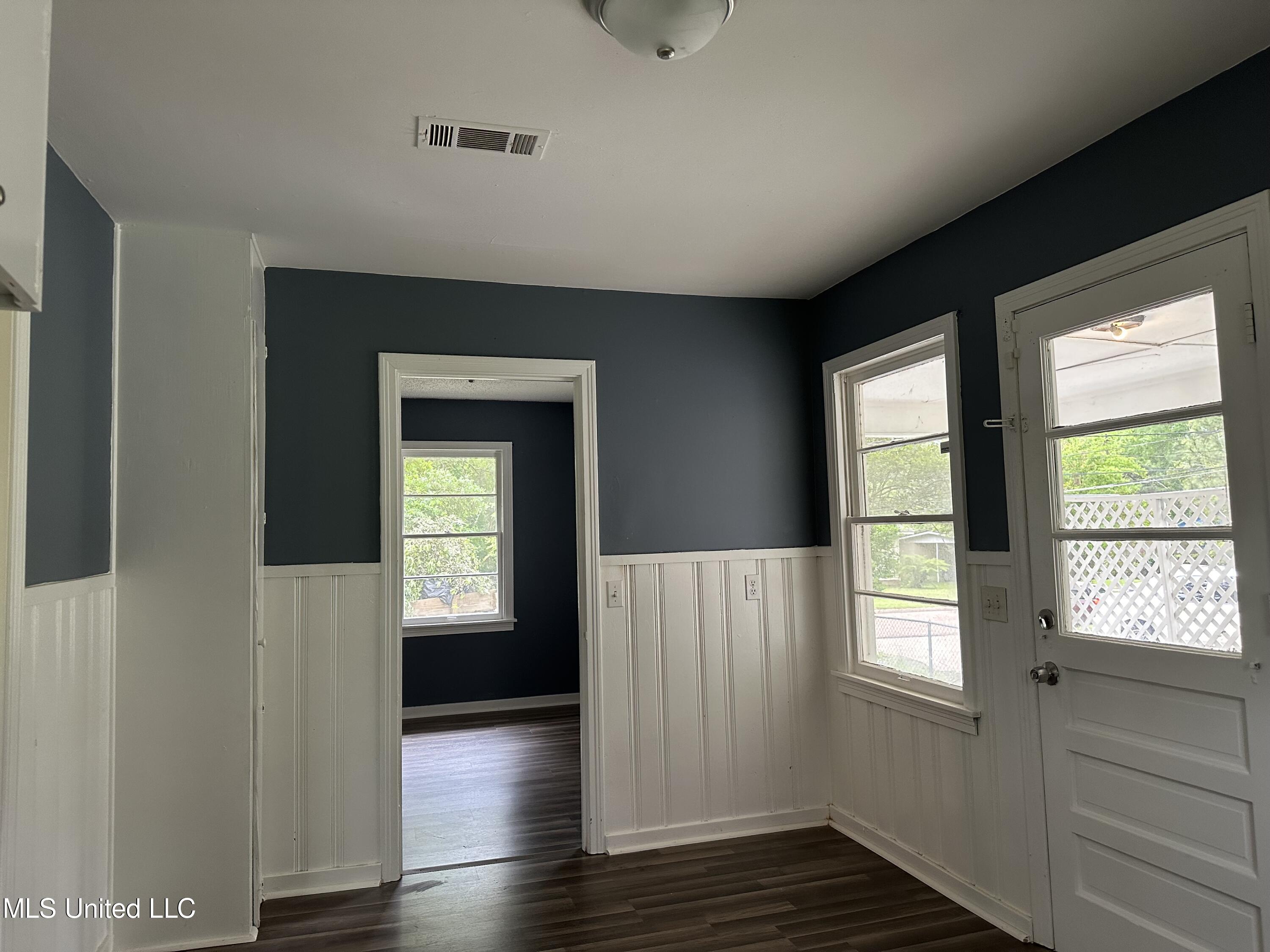 358 Reed Avenue Jackson, MS 39206 - Photo 11 of 35 IMG_6488