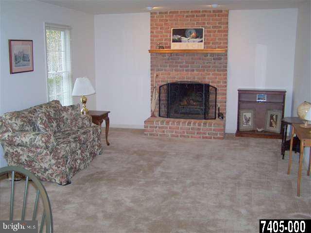 3121 Wheatlyn Road York, PA 17402 - Photo 8 of 25 Gallery Image 8