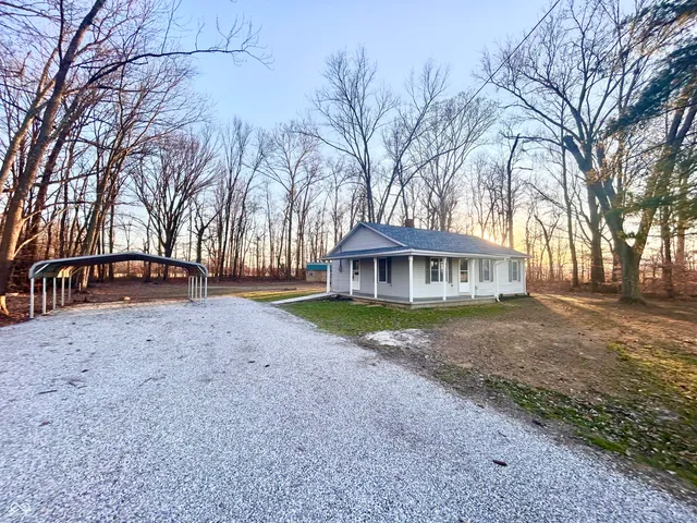 $189,900 | 8849 Highway 256, Austin, IN 47102