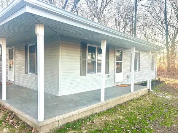 $189,900 | 8849 Highway 256, Austin, IN 47102