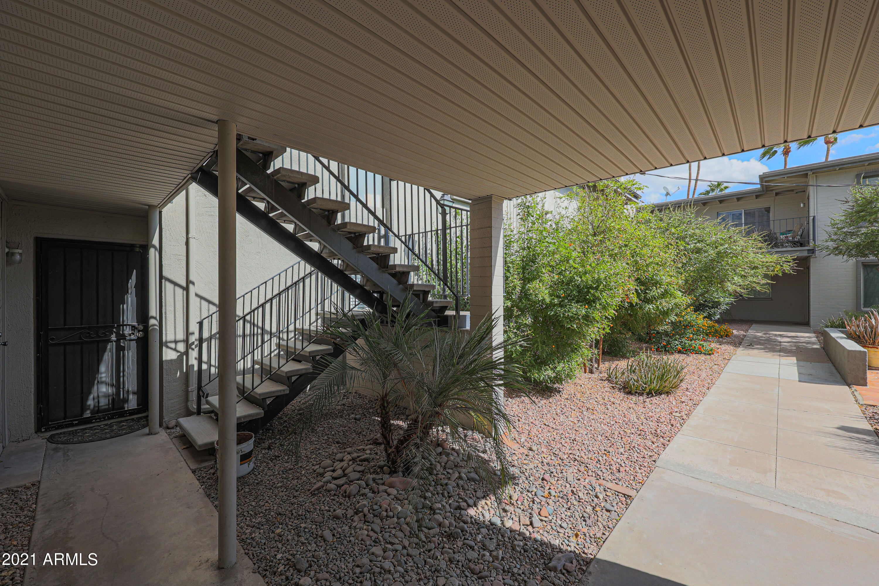 4041 East Camelback Road, Unit 3 Phoenix, AZ 85018 - Photo 6 of 22 First floor Unit