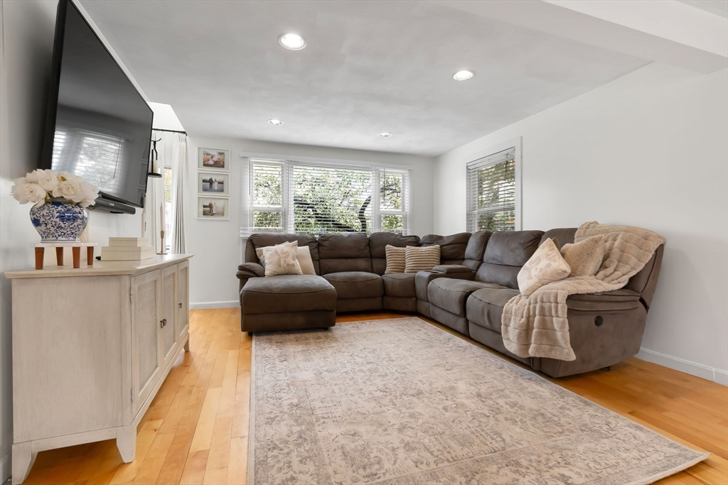 17 Stafford Road Danvers, MA 01923 - Photo 12 of 42