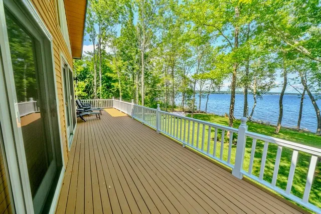 $1,925,000 | 19 Glenview Lane, Belfast, ME 04915