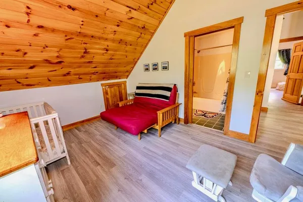 $1,925,000 | 19 Glenview Lane, Belfast, ME 04915