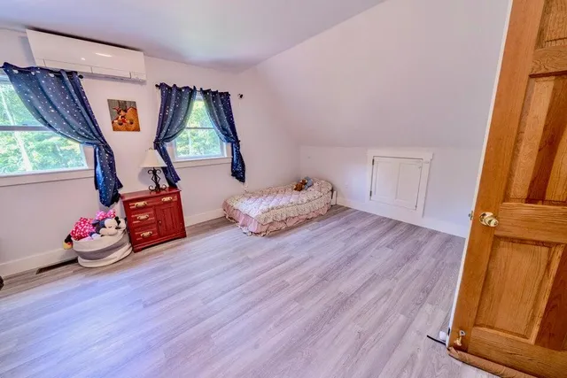 $1,925,000 | 19 Glenview Lane, Belfast, ME 04915