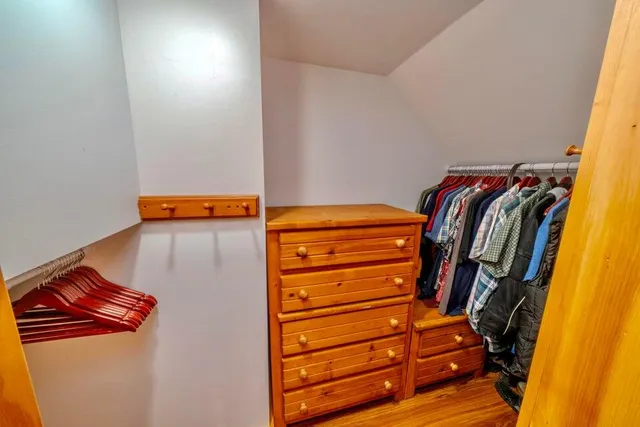 $1,925,000 | 19 Glenview Lane, Belfast, ME 04915