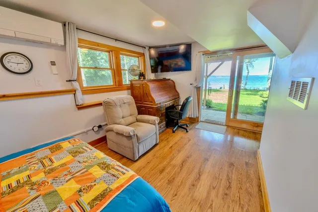 $1,925,000 | 19 Glenview Lane, Belfast, ME 04915