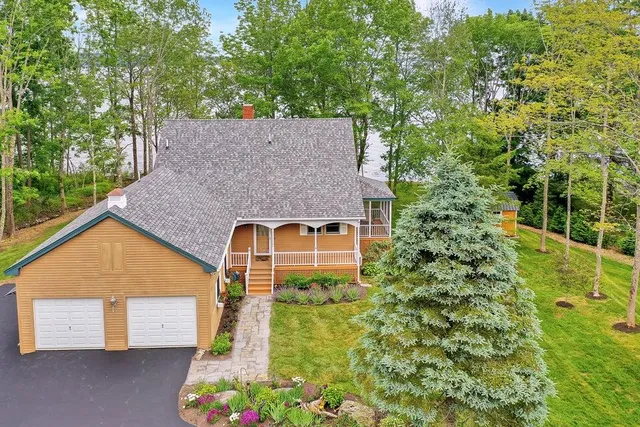 $1,925,000 | 19 Glenview Lane, Belfast, ME 04915