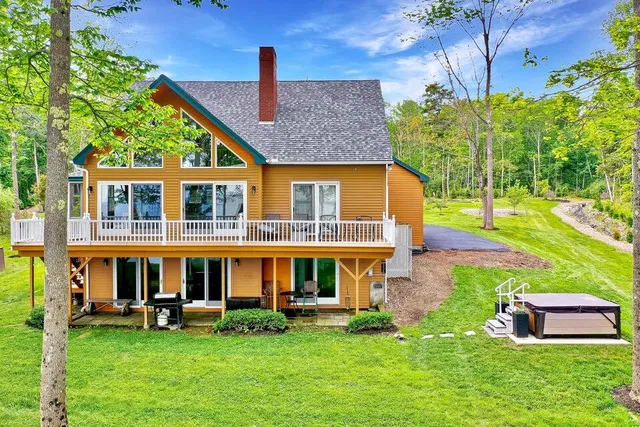 $1,925,000 | 19 Glenview Lane, Belfast, ME 04915